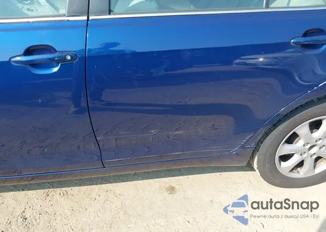 2009 Toyota Camry Le z USA, uszkodzony, nr VIN 4T1BE46K79U287042